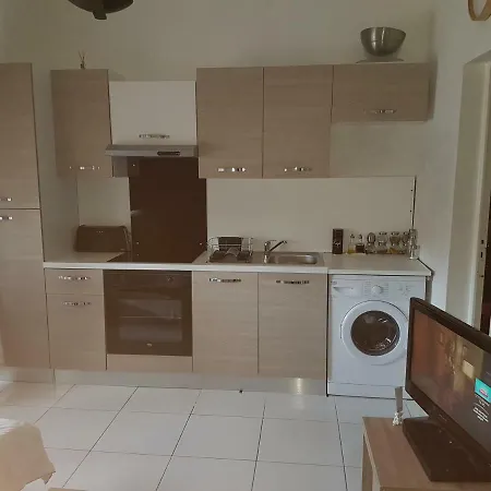 Studio Centre Les Pins Apartment *